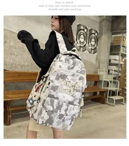 Fashion camo large capacity backpack with multi-compartments for students school daily use.