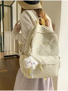 Japanischer Blumen-Schulrucksack Detailansicht, süße Freizeittasche mit großem Fassungsvermögen.