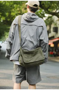 Lässige Vintage Canvas Umhängetasche große Kapazität Crossbody Tasche für den Alltag.