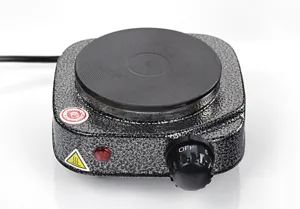Detailweergave van 110V 500W elektrische kookplaat, compacte mini laboratoriumfornuis met knop.