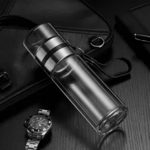 Bouteille a infusion de thé en verre a double paroi avec couvercle metallique et sangle