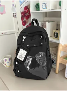 Schwarzer College-Rucksack mit transparentem Herzfenster und großem Fassungsvermögen.