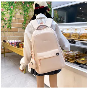 Dettagli dello zaino scolastico in nylon rosa, grande capacità stile dolce zaino casual per ragazze.