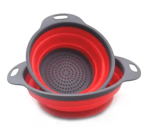 Collapsible kitchen colander set, red and grey plastic folding vegetable washing basket.