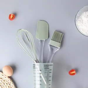 Siliconen bakgereedschap set met spatel, garde en maatbeker voor keuken koken.