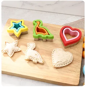 Stainless steel sandwich cutter set, cartoon dinosaur star heart bread mold for baking fun DIY toast.