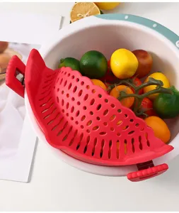 Colino in silicone per pentole con clip, pratico scolapasta gadget da cucina rosso utile