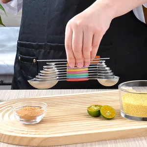 Set di misurini magnetici in acciaio inossidabile, doppie teste con anelli colorati.