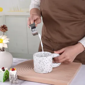 Misurino in acciaio inossidabile con manico in silicone utensile da cucina