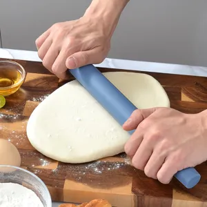 Mattarello in silicone antiaderente per cucina utile per preparare pasta pizza e dolci