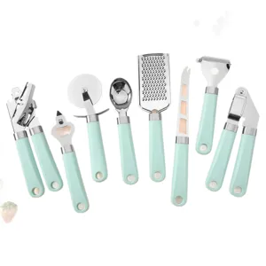 Edelstahl Küchenhelfer Set mit mintgrünen Griffen, praktische 8-teilige Kochbesteck Kollektion.