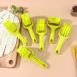 Moule de Rouleau à Pâtisserie en Plastique pour Biscuits et Coupe-pâte Outil de Cuisine pour Cuisson de Gâteaux et Pâtes
