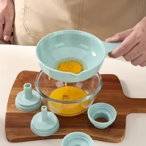 Multifunktionales Kunststoff-Küchen-Trichter-Set 7-teilig mit Skala für Öl und Marmelade.