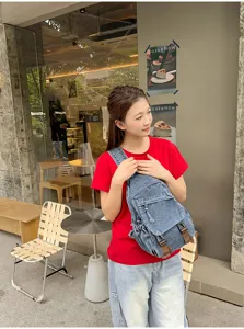Vintage gewassen denim borsttas multifunctionele casual crossbody rugzak voor dagelijks.