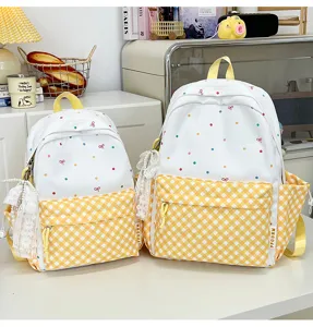 Niedlicher Pünktchen Schulrucksack für Teenager Mädchen, große süße Schultasche.