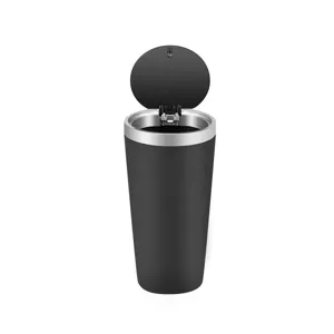 Poubelle de voiture porte-gobelet avec couvercle, mini cendrier auto noir portable et pratique.