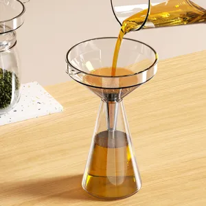 Embudo de cocina transparente de vidrio para aceite y líquidos, herramienta útil para el hogar.