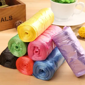 Bunte Müllbeutel mit Kordelzug, dicke Haushalts-Tragemüllsäcke, praktische Plastiktüten im Set.