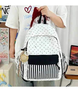 Japanse stijl schattige stip gestreepte contrastkleur grote capaciteit studentenrugzak