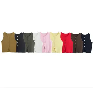 Gedetailleerd overzicht van kleurrijke gebreide mouwloze knoop-tops, casual effen ronde hals vest.