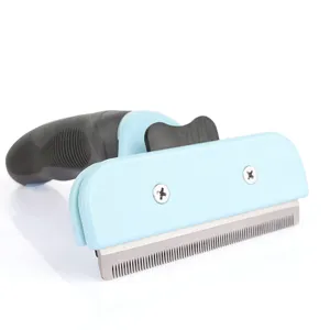 Professionele huisdierontwollingskam met ergonomisch handvat voor katten en honden.