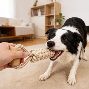 Giocattolo interattivo in corda per cani con manico in legno, resistente corda da masticare