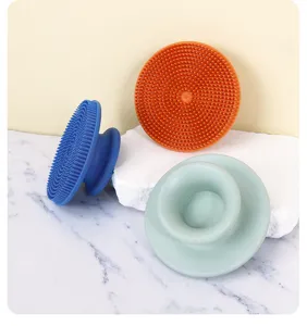 Detailed view of silicone pet bath brush with soft massage bristles, ideal for daily care.