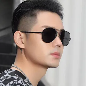 Modische Metall Piloten Sonnenbrille mit polarisierten Gläsern für Damen und Herren.