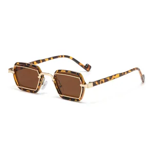 Modische vintage hexagon Sonnenbrille mit Leo-Muster und braunen Gläsern für Streetwear.