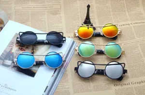 Stylish retro cat-eye sunglasses with colorful reflective lenses for daily street fashion.
