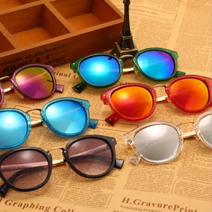 Trendy multi-color reflective sunglasses for men and women, stylish metal browline frames.