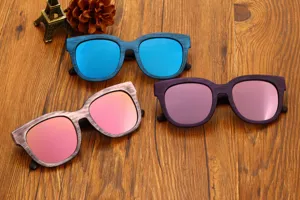 Retro oversized wooden texture frame sunglasses with colorful mirrored lenses for men and women stylish.