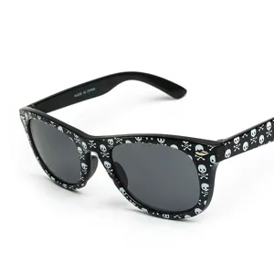 Retro Totenkopf Sonnenbrille mit schwarzem Gestell für Damen Herren, stylische Strand Sonnenbrille.
