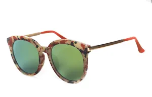 Modische Damen Sonnenbrille mit rundem Schildpatt-Gestell und grunen Spiegelglasen.