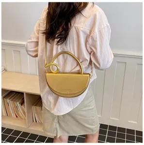 Goldene Halbmond Satteltasche mit Metallgriff stilvolle Umhängetasche für Damen Accessoire