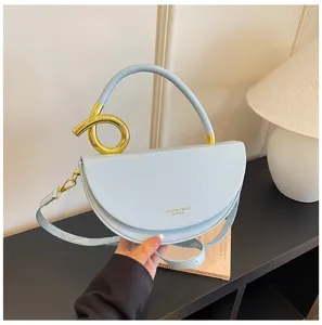Schicke Halbkreis Satteltasche Umhängetasche mit Metallring Griff, elegante PU Leder Tasche.