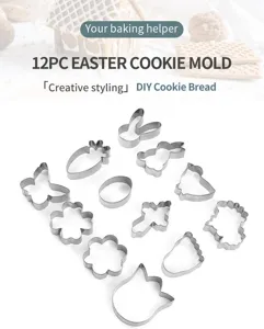 Vista dettagliata del set di 12 stampi per biscotti di Pasqua, tagliabiscotti in acciaio.