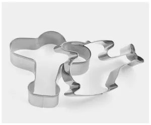 Stainless steel cookie cutter set, durable metal baking molds for DIY pastry, biscuits and shaped treats.