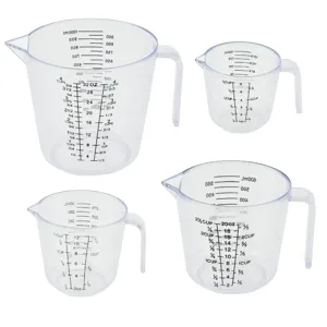 Set di misurini in plastica con scala chiara e manico, ideale per cucinare e cuocere al forno.