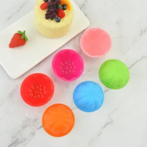 Conjunto de moldes de silicona coloridos para hornear pasteles, gelatina y magdalenas.