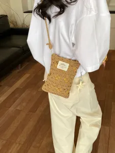 Handmade Knitted Hollow Cell Phone Bag For Women Small Woven Crossbody Shoulder Bag With Starfish Tassel Mini Cotton Pouch