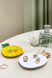 European pineapple resin jewelry tray, desktop storage organizer for rings and necklaces.