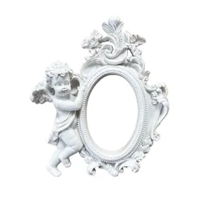 Cornice portafoto ovale mini angelo in resina vintage europea per esposizione di gioielli.