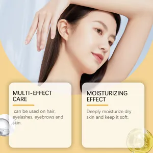 Vue detaillee d'huile de ricin bio multi-soin presentant un effet hydratant intense.