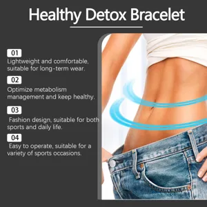 Vue détaillée montrant le design confortable et les caractéristiques du bracelet.