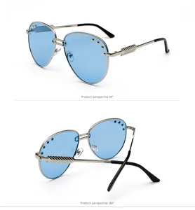 Κομψά μπλε γυαλιά ηλίου aviator με χρυσά πριτσίνια και λεπτομερή μεταλλικό σκελετό