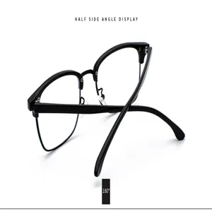 Detailansicht der Retro Halbrand Brille mit flexiblen 180 Grad Scharnieren für Komfort.