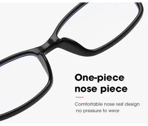 Nahaufnahme des bequemen einteiligen Nasenstegs einer Kinder-Blaulichtfilter-Brille