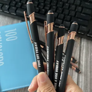 Lustiges schwarzes Kugelstift-Set mit kapazitiven Eingabestift-Spitzen und Roségold-Akzenten.