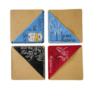 Juego de marcapáginas de esquina de fieltro hecho a mano con bordados divertidos y duraderos.